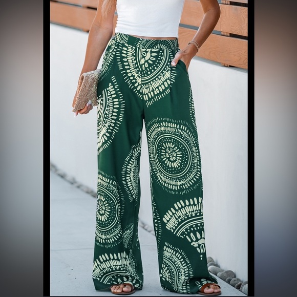 New Green Groovy geo print high waist pants size Small - Picture 1 of 6